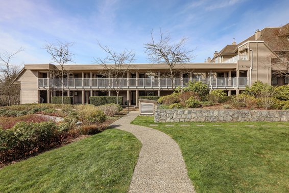 1000 Bowron Court, North Vancouver
