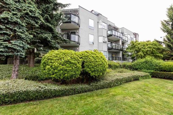 The Chesters - 1550 Chesterfield | Condos For Sale + Listing Alerts