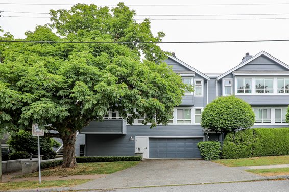 240 W 16th Street, North Vancouver