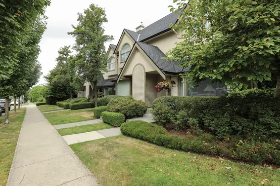Tudor Gate - 1701 Chesterfield | Townhomes For Sale + Listing Alerts  