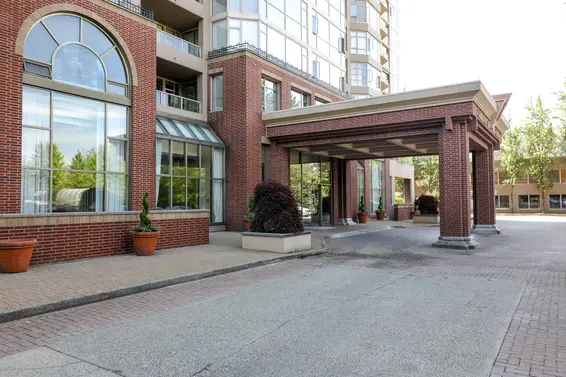 Carlton at the Club - 1327 E Keith Rd | Condos For Sale + Listing Alerts  