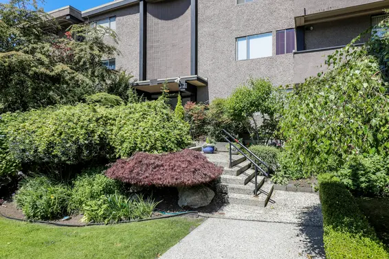 341 Mahon Avenue, North Vancouver