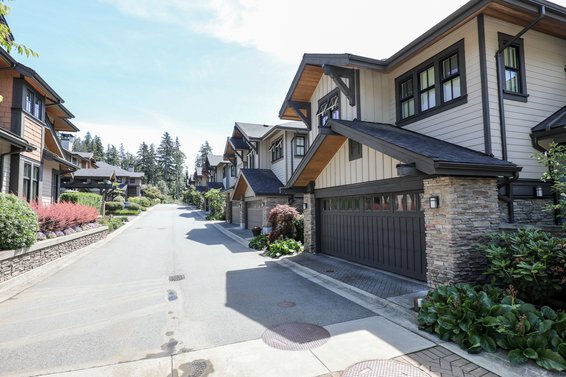 Signature Estates - 3639 Aldercrest |  Townhomes For Sale + Listing Alerts