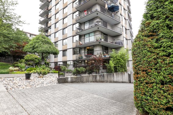 Grosvenor Place - 540 Lonsdale | Condos For Sale + Listing Alerts