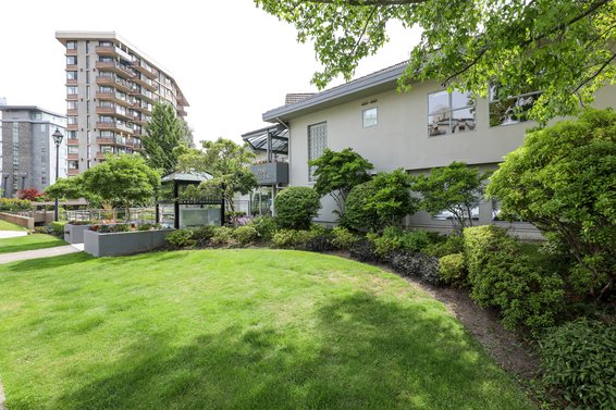 2190 Argyle Avenue, West Vancouver