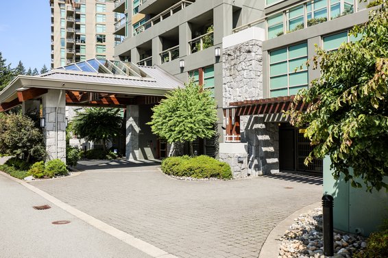 Stonecliff - 3335 Cypress Pl | Condos For Sale + Listing Alerts