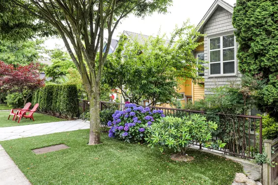 241 West 5th Street | Townhomes For Sale + Listing Alerts  