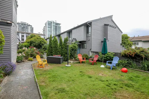 Carlton Court - 225 W 14th St | Townhomes For Sale + Alerts  