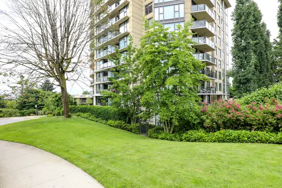 Mira on the Park - 683 W Victoria | Condos For Sale + Sold Listings  