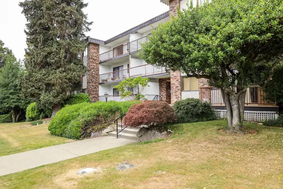 Chateau Pacific - 160 E 19th St | Condos For Sale + Listing Alerts  