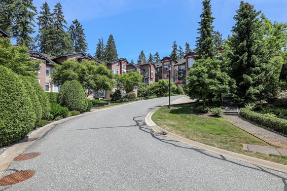Strathaven - 1140 Strathaven Dr | Condos For Sale + Listing Alerts