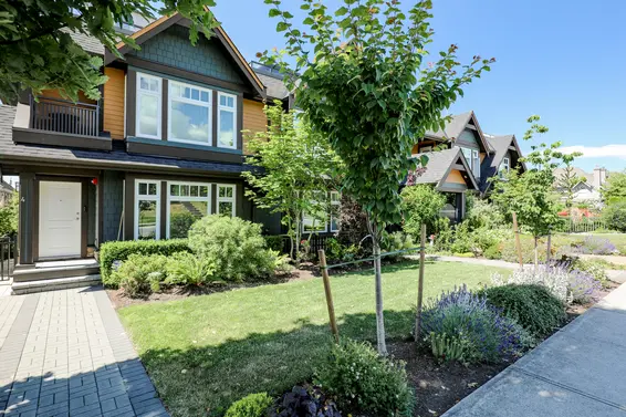 St. Andrew's Place - 263 E 5th St | Townhomes For Sale + Alerts  