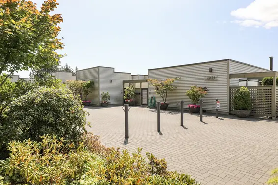 2231 & 2235 Folkestone Way, West Vancouver For Sale - image 4