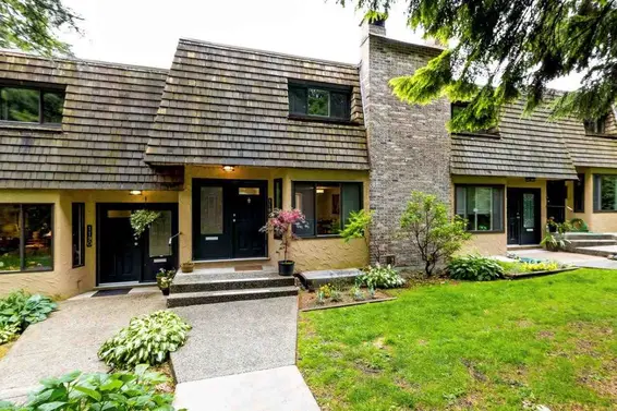 1142-1196 Deep Cove Road, North Vancouver