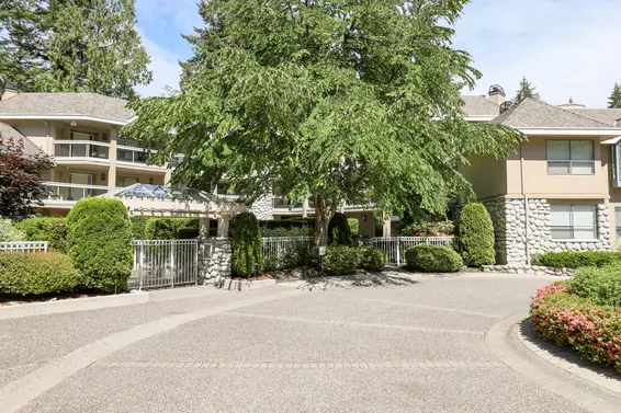 3200 & 3288 Capilano Crescent, North Vancouver For Sale - image 6
