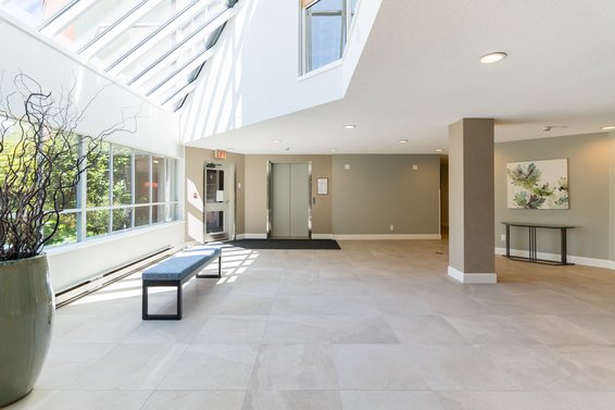 121 W 29th Street, North Vancouver