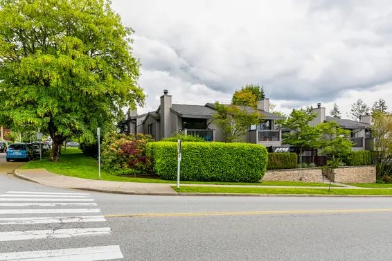 3120-3142 Lonsdale Avenue, North Vancouver For Sale - image 3