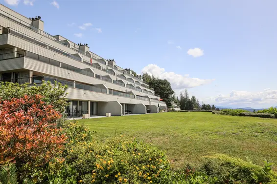 2236-2250 Folkestone Way, West Vancouver For Sale - image 16