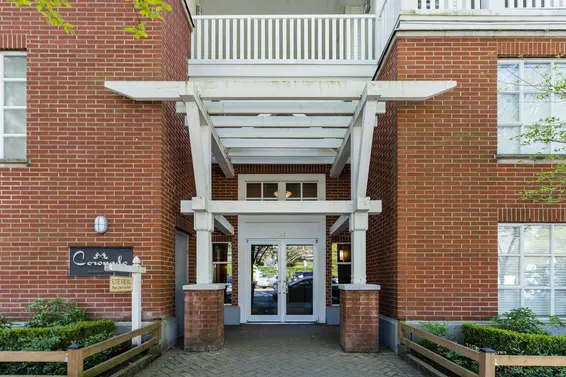 137 & 147 East 1st Street, North Vancouver