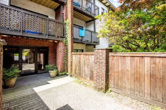 211 West 3rd Street, North Vancouver For Sale - image 3