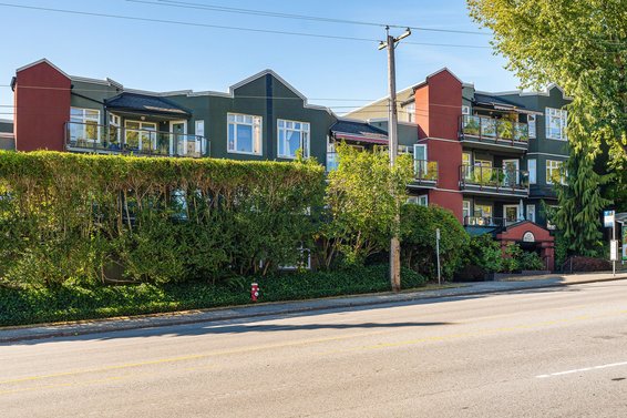 121 W 29th Street, North Vancouver