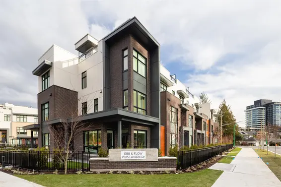 2035 Glenaire Drive, North Vancouver