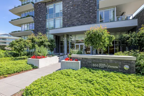 866 & 888 Arthur Erickson Place, West Vancouver For Sale - image 1