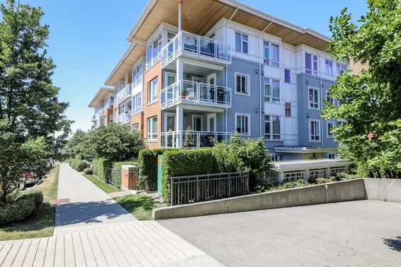 217 West 8th Street & 717 Chesterfield Avenue, North Vancouver For Sale - image 1