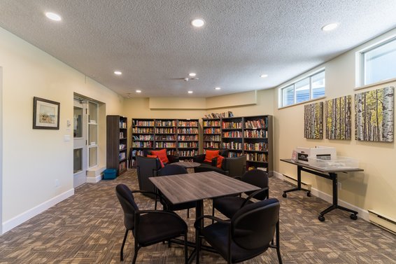 121 W 29th Street, North Vancouver