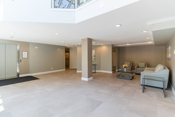 121 W 29th Street, North Vancouver
