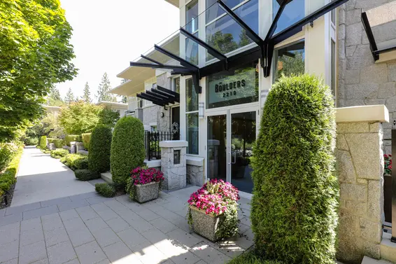 2200 & 2210 Chippendale Road, West Vancouver For Sale - image 6
