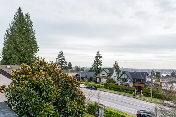 424 East Keith Road, North Vancouver For Sale - image 36