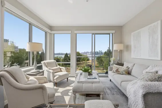 324 255 1st Street West, North Vancouver