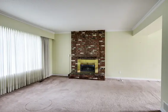 619 East 16th Street, North Vancouver For Sale - image 2