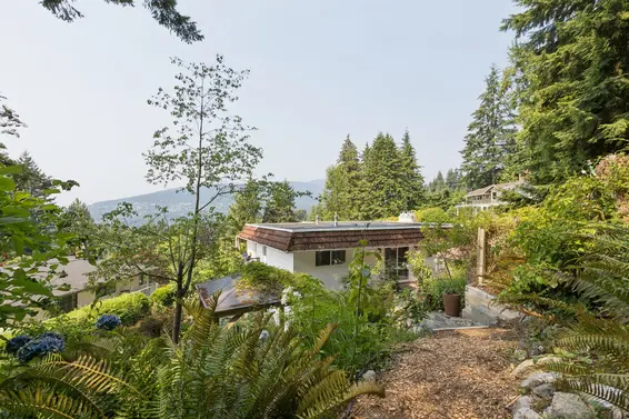 704 Maurelle Court, North Vancouver For Sale - image 49