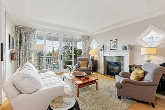 458 East 21st Street, North Vancouver For Sale - image 3