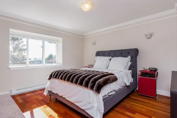 Master Bedroom - 341 West 14th Street, North Vancouver  