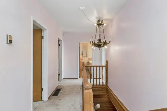 702 Winona Avenue, North Vancouver For Sale - image 28