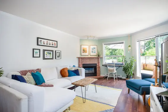 Living Room  - 506-1500 Ostler Court, North Vancouver  