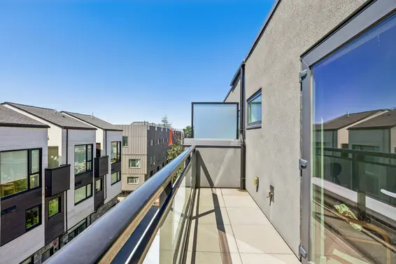 129 649 East 3rd Street, North Vancouver For Sale - image 35