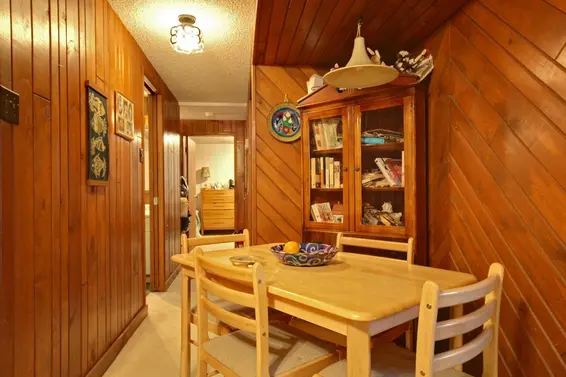 Suite Eating Area  
