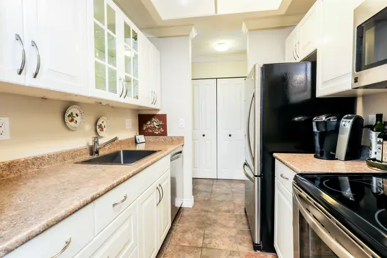 Kitchen  - 304-1155 Ross Road  