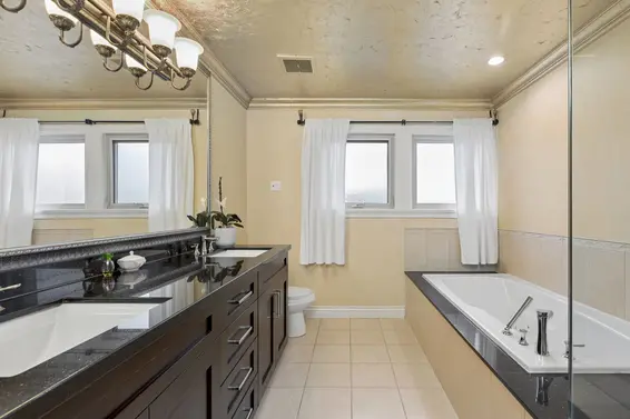 418 East 13th Street, North Vancouver For Sale - image 31