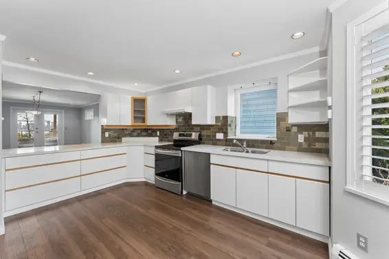 2 221 West 6th Street, North Vancouver For Sale - image 21