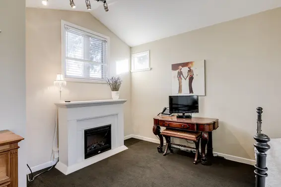 Master Bedroom - 1562 Bowser Avenue, North Vancouver  