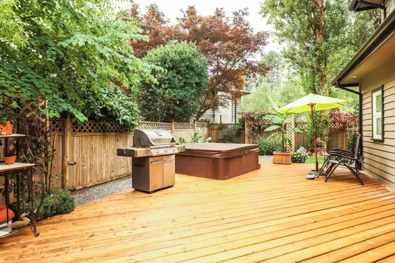 Deck - 2499 Hayseed Close  