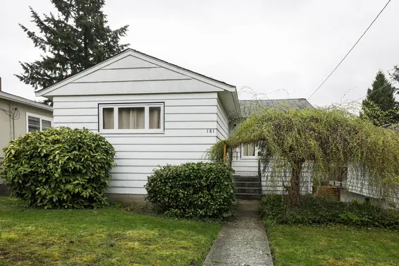 181 West Windsor Road, North Vancouver