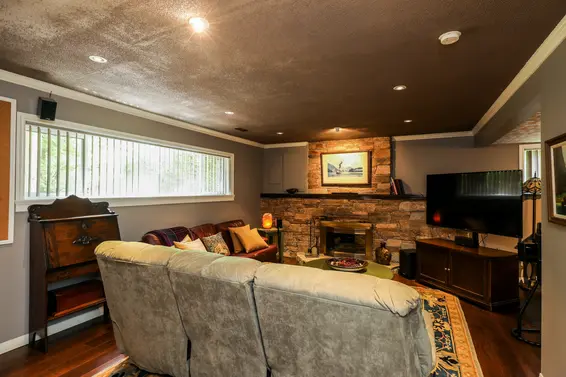 3673 Princess Avenue, North Vancouver For Sale - image 23