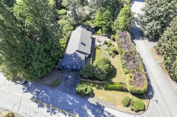 1450 Briarlynn Crescent, North Vancouver For Sale - image 22