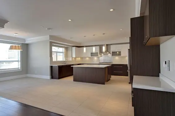 Eating Area/Kitchen  